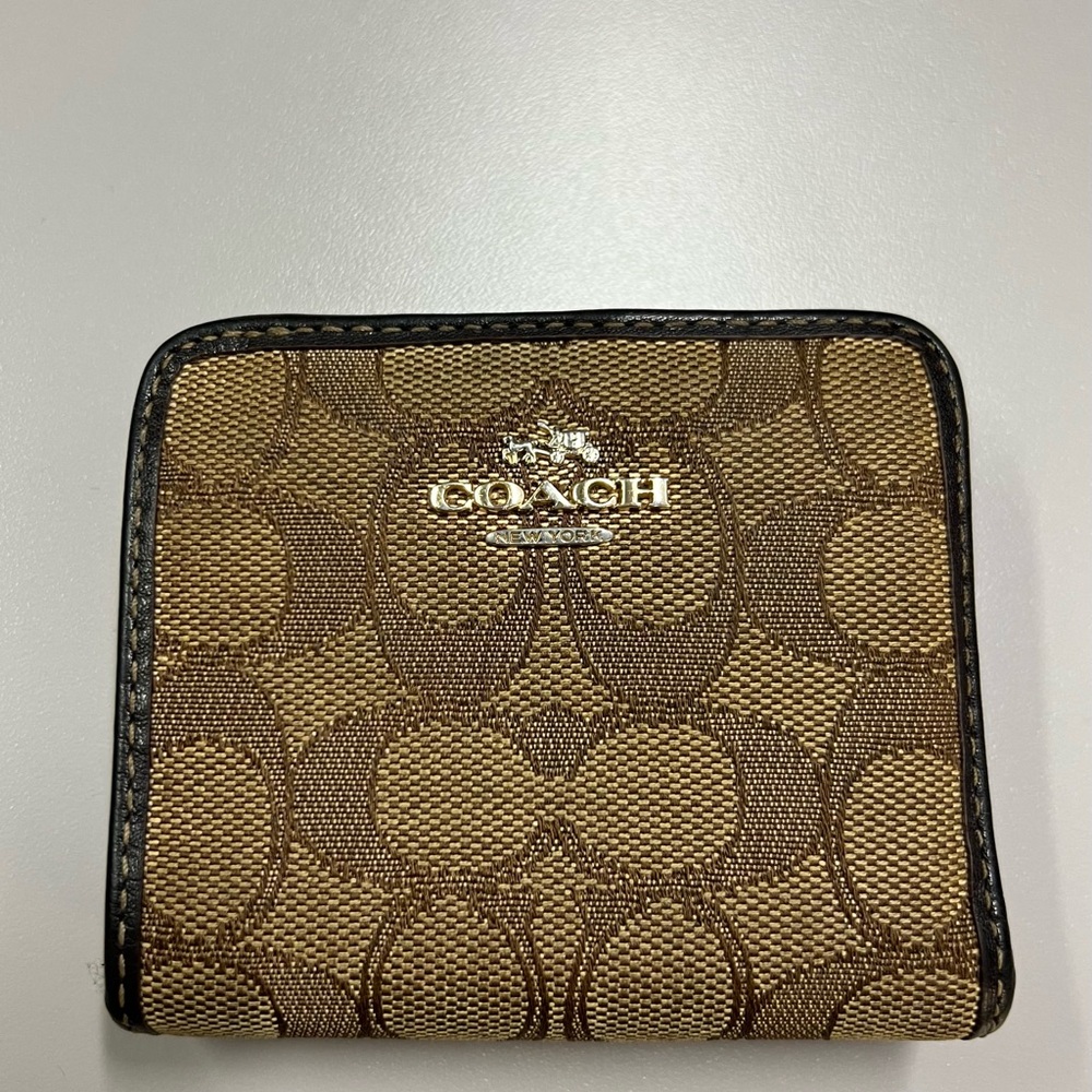 Coach Snap Wallet in Signature Canvas